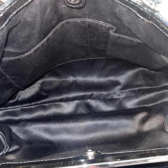 Coach signature C stitch black patent leather kiss lock satchel - Picture 6 of 14